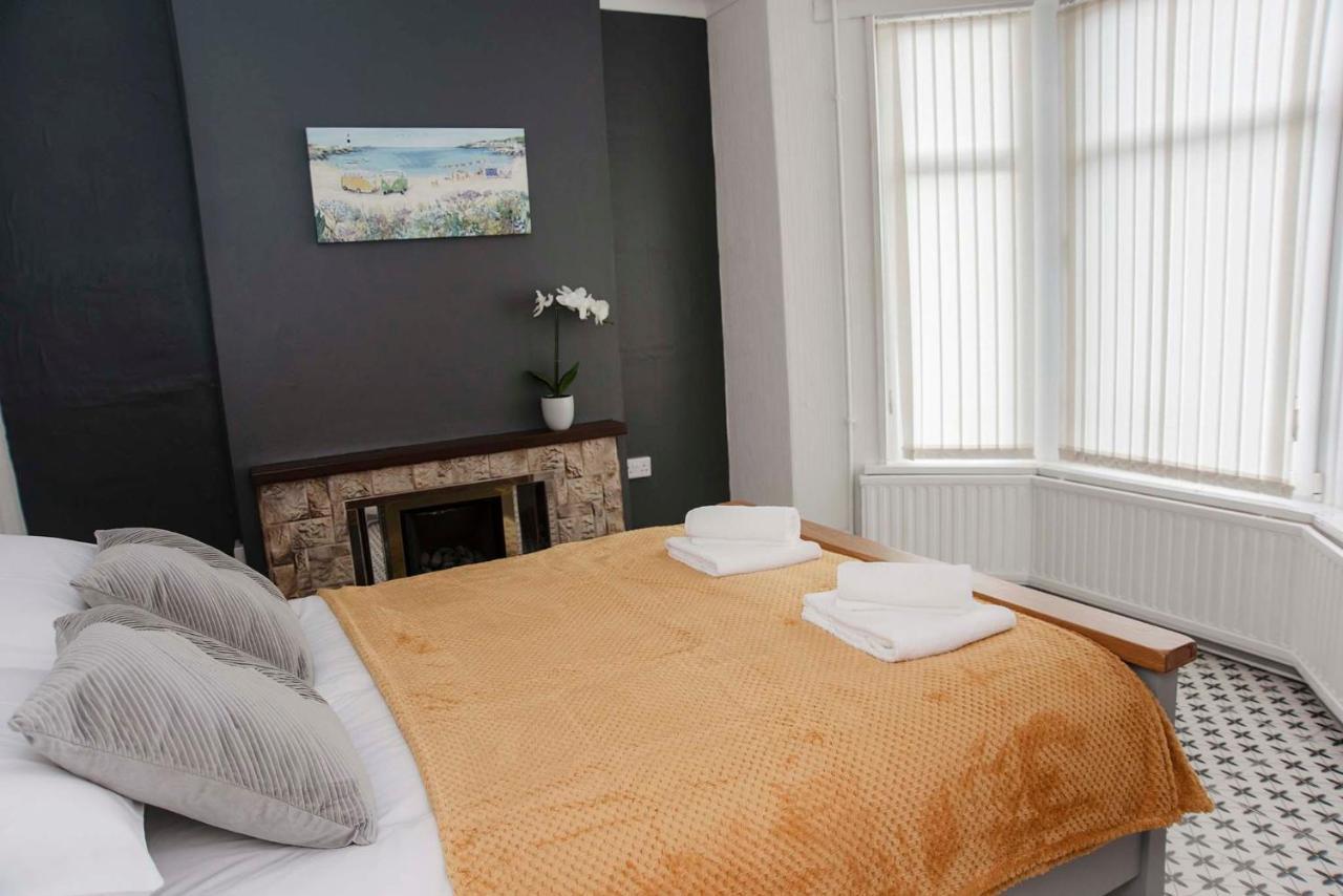 Вилла Six Bells Retreat Abertillery Экстерьер фото
